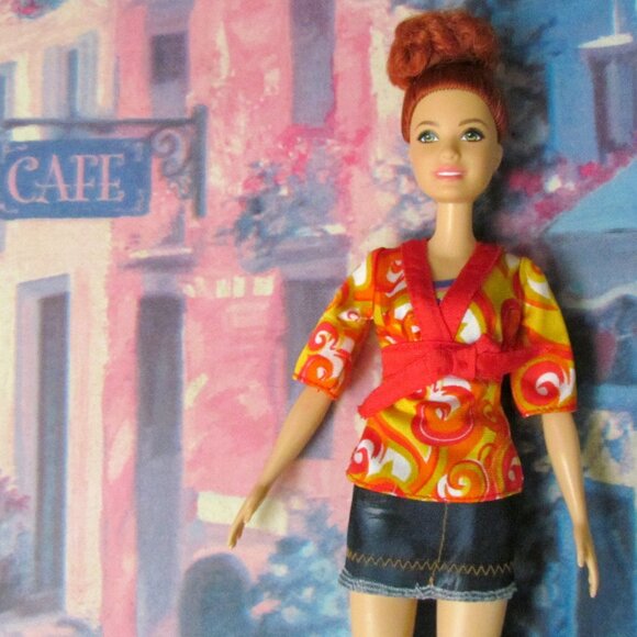 RED-HAIRED BARBIE in MOLDED SWIMSUIT, DIVING, SWIMMING, BOATING BARBIE w CLOTHES - Picture 8 of 8